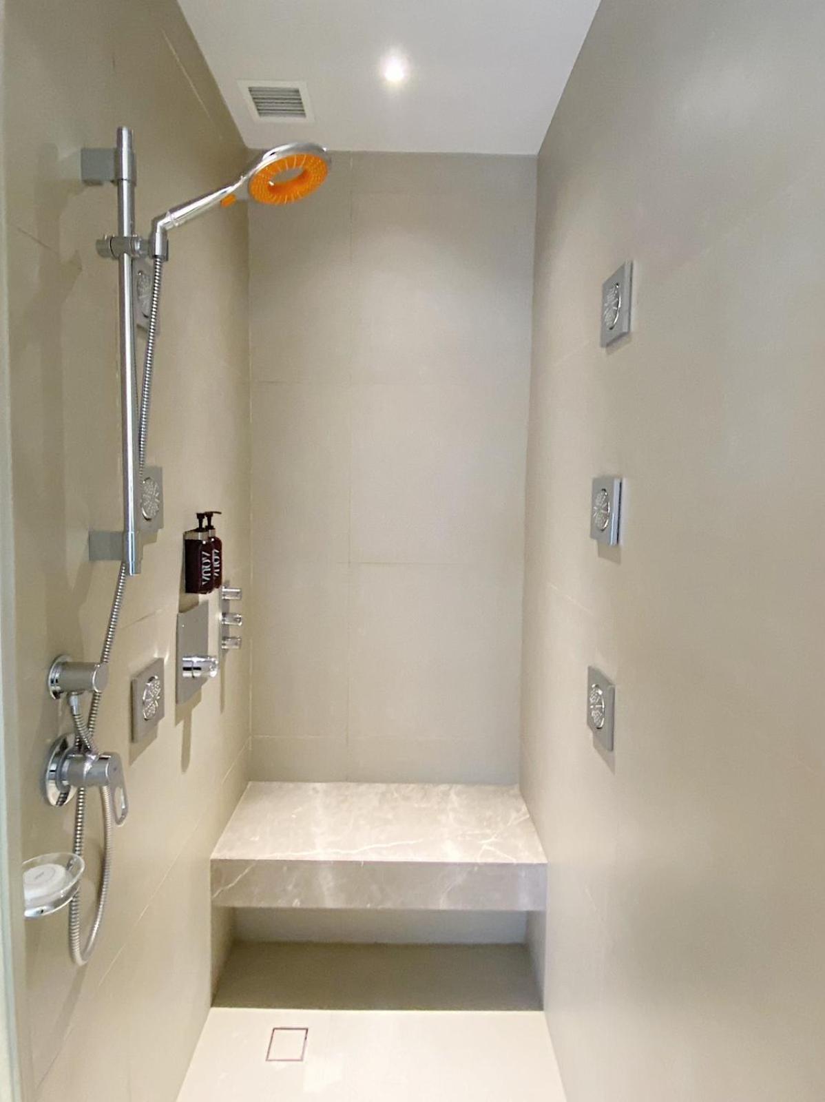Brittany Hotel Bgc 达义 外观 照片